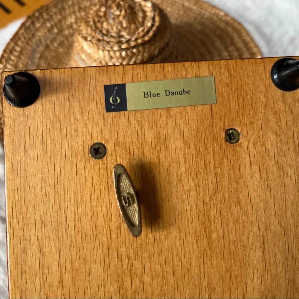 Hummel‎ Wooden Music Box with Gold Accents